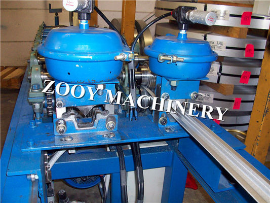 z blachy aluminiowej z płyty gipsowo-kartonowej Stud i śledzić walcowanie Machine z hydraulicznym Cięcie